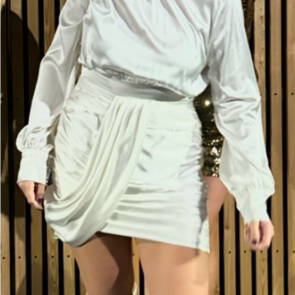 Elegant White Drape Skirt